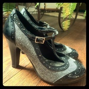 👠 Cute retro heels